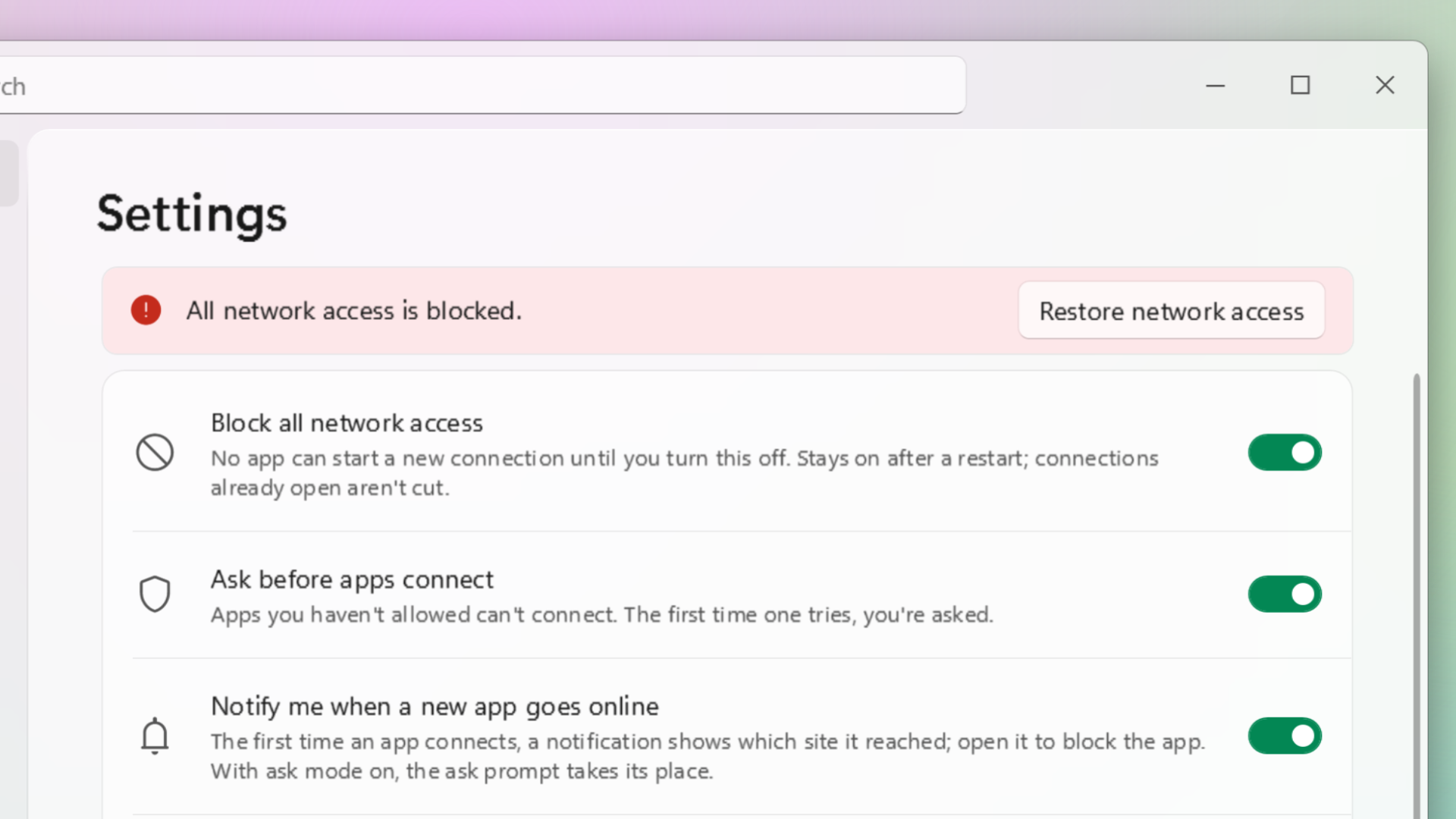 La pàgina de configuració que mostra que totes les aplicacions estan bloquejades, amb interruptors per bloquejar tot el trànsit, el mode de pregunta, les alertes i el registre del domini